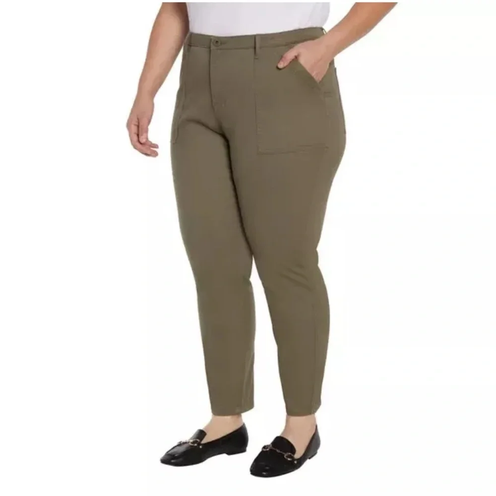 Banana Republic High Rise Twill Pants in Olive - Picture 3 of 5